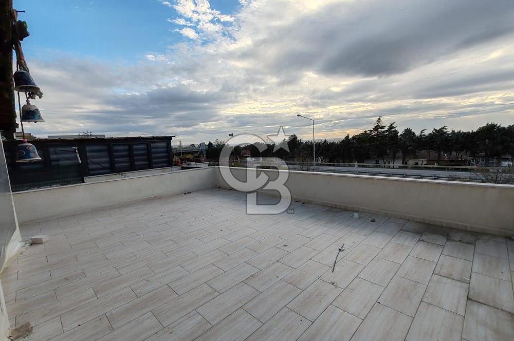 Yenice'de Deniz Manzaralı Yazlık