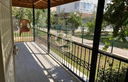 Dikili Salihleraltı’nda 3+1 Bahçeli Teraslı Satılık Müstakil Villa