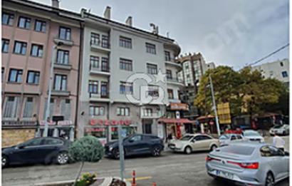 Ulus-Konya Sokak'ta 2400 m² Satılık Ticari Tarihi İş Hanı