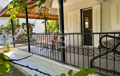 Dikili Salihleraltı’nda 3+1 Bahçeli Teraslı Satılık Müstakil Villa