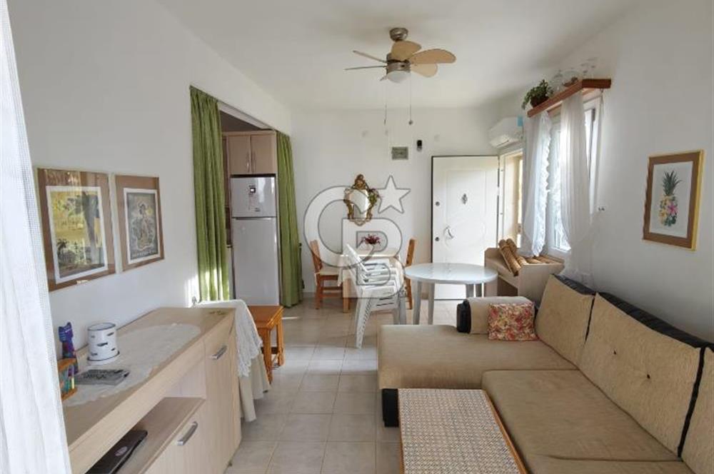 Datça Karaincir Tatil Sitesi’nde Deniz ve Doğayla İç İçe, Net 50 m2 Eşyalı 1+1 Satılık Daire 