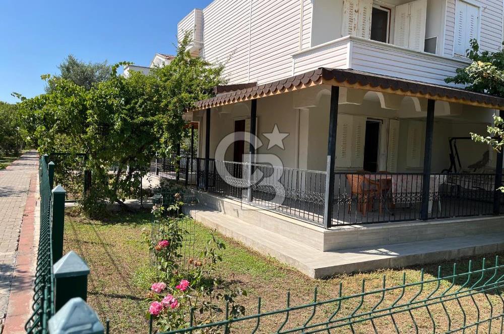 Dikili Salihleraltı’nda 3+1 Bahçeli Teraslı Satılık Müstakil Villa