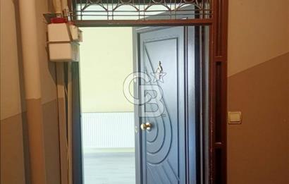 Göztepe’de Kiralık Asansörlü 3+1 Daire