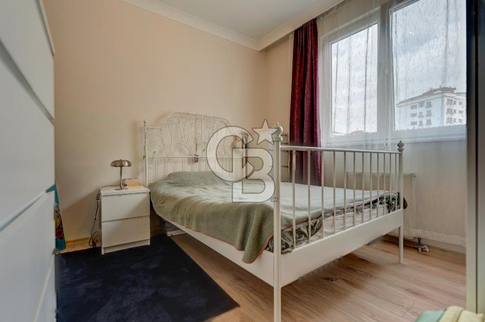 Şenesenevler Minibüs Cad. Üzerinde Ön Cephe Kiralık 2+1 Daire 