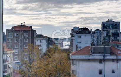 Şenesenevler Minibüs Cad. Üzerinde Ön Cephe Kiralık 2+1 Daire 