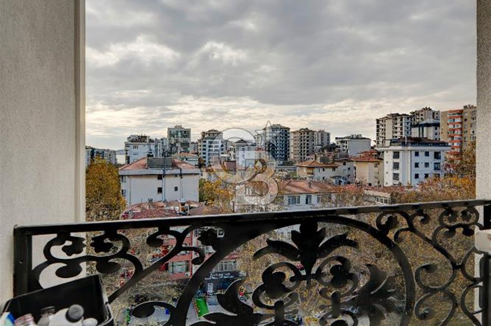 Şenesenevler Minibüs Cad. Üzerinde Ön Cephe Kiralık 2+1 Daire 