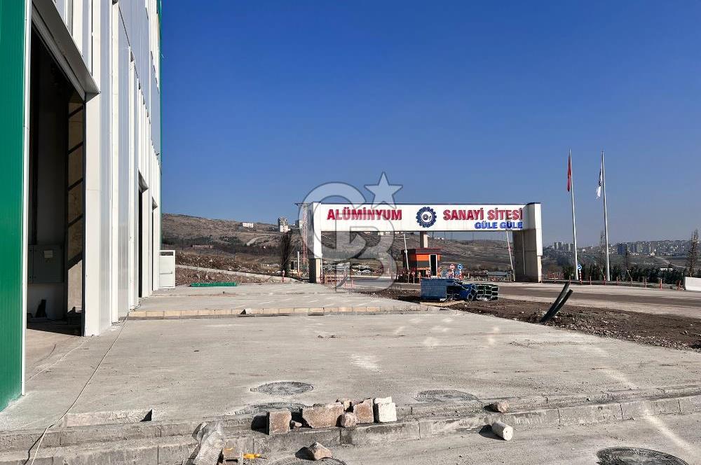 OVİNYUM ALÜMİNYUMCULAR SİTESİNDE KİRALIK 584M2 DÜKKAN