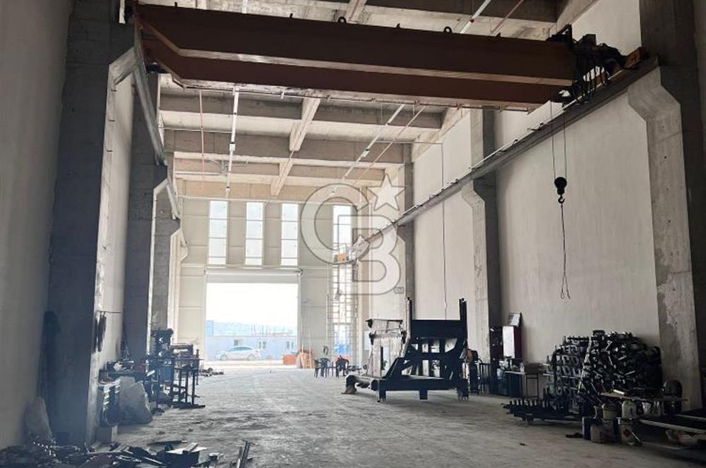 OVİNYUM ALÜMİNYUMCULAR SİTESİNDE KİRALIK 584M2 DÜKKAN