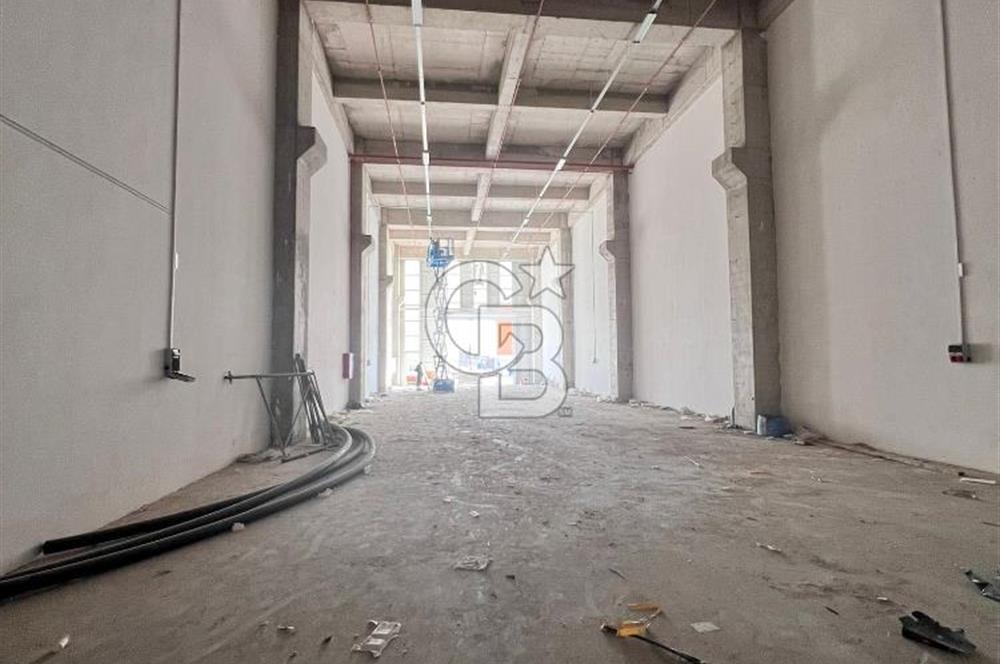 OVİNYUM ALÜMİNYUMCULAR SİTESİNDE KİRALIK 584M2 DÜKKAN