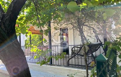 Dikili Salihleraltı’nda 3+1 Bahçeli Teraslı Satılık Müstakil Villa