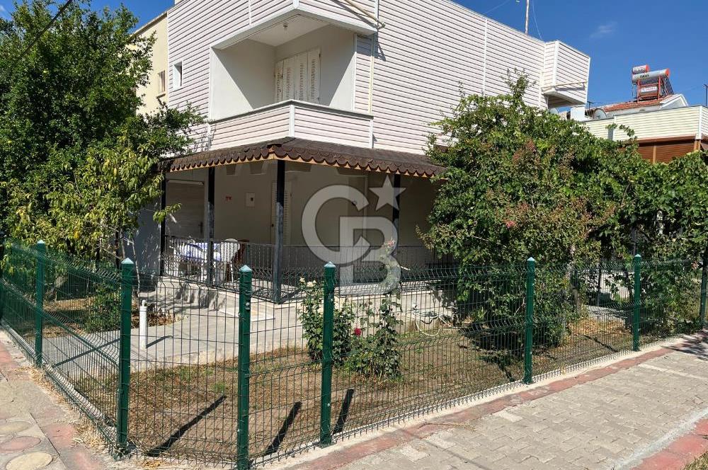 Dikili Salihleraltı’nda 3+1 Bahçeli Teraslı Satılık Müstakil Villa