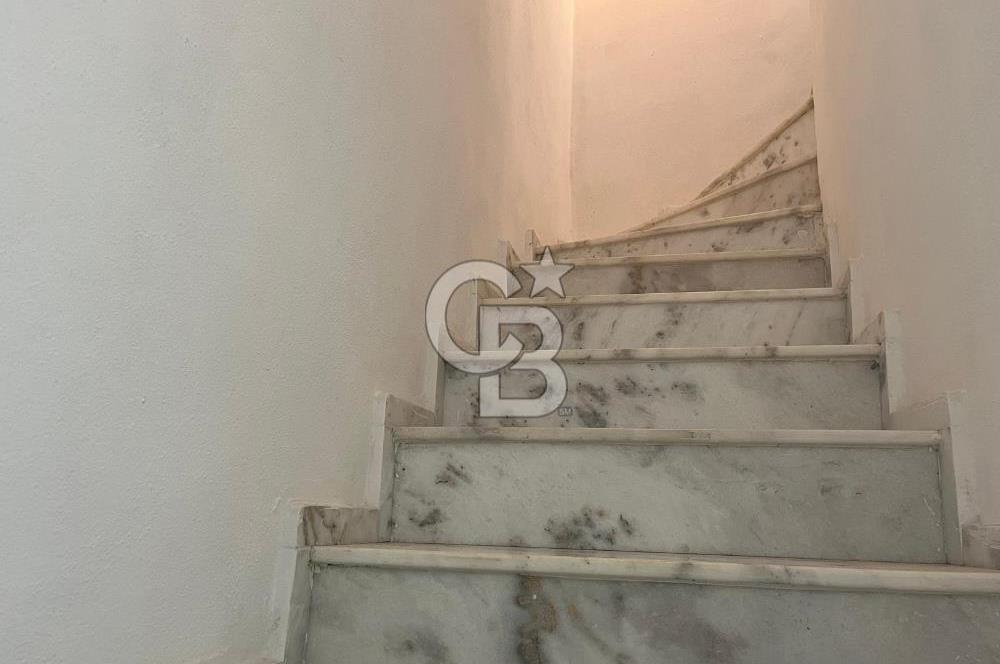 Dikili Salihleraltı’nda 3+1 Bahçeli Teraslı Satılık Müstakil Villa