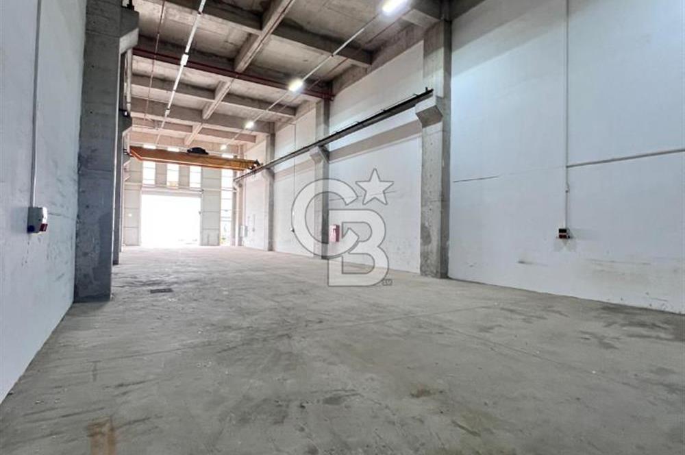 OVİNYUM ALÜMİNYUMCULAR SİTESİNDE KİRALIK 584M2 DÜKKAN