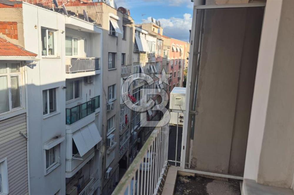 Karşıyaka Alaybey 'de Kiralık Bakımlı 2+1 Daire