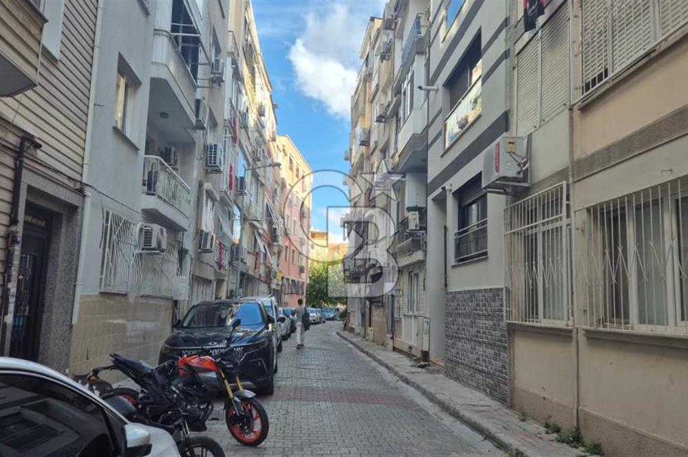 Karşıyaka Alaybey 'de Kiralık Bakımlı 2+1 Daire