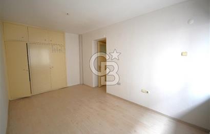 İzmir Karşıyaka Yalısında Satılık Ful Deniz manzaralı 3+1 Daire