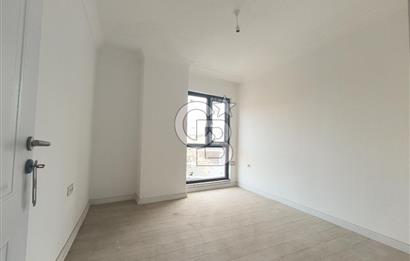 İZMİT MEHMETALİPAŞA'DA CADDE ÜZERİ KİRALIK 1+1 55 m. OFİS