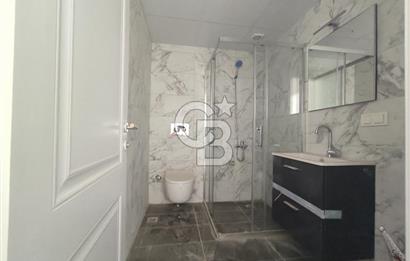 İZMİT MEHMETALİPAŞA'DA CADDE ÜZERİ KİRALIK 1+1 55 m. OFİS