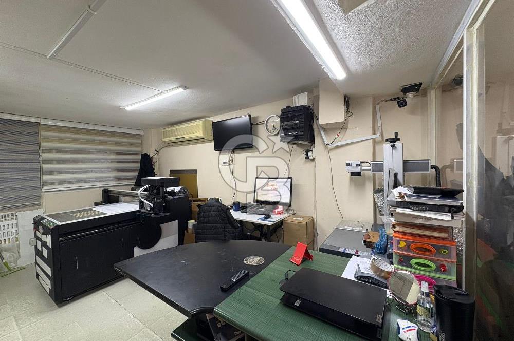 ŞİRİNYER İZBANA YÜRÜME MESAFESİNDE, OTOPARKI OLAN BATARLI DÜKKAN