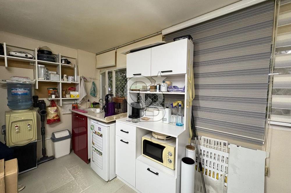 ŞİRİNYER İZBANA YÜRÜME MESAFESİNDE, OTOPARKI OLAN BATARLI DÜKKAN