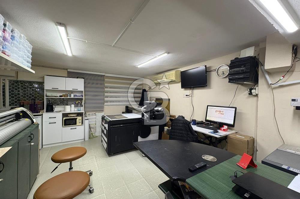 ŞİRİNYER İZBANA YÜRÜME MESAFESİNDE, OTOPARKI OLAN BATARLI DÜKKAN