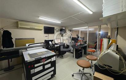 ŞİRİNYER İZBANA YÜRÜME MESAFESİNDE, OTOPARKI OLAN BATARLI DÜKKAN