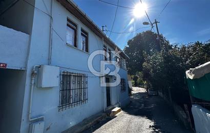 Kuleli'de Boğaz Manzalı Satılık 2 Katlı Bahçeli Müstakil Ev