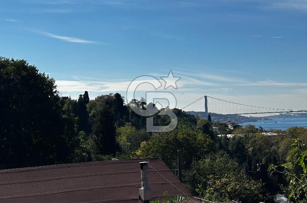 Kuleli'de Boğaz Manzalı Satılık 2 Katlı Bahçeli Müstakil Ev