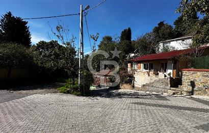 Kuleli'de Boğaz Manzalı Satılık 2 Katlı Bahçeli Müstakil Ev