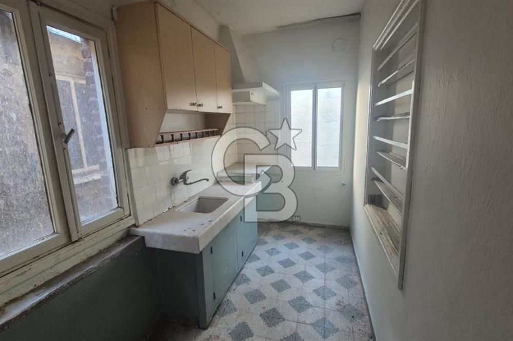 Bornova Kazımdirik'te Merkezi Konumda Kiralık 3+1