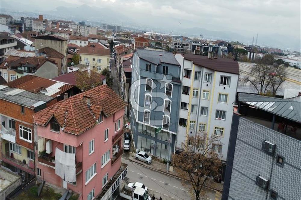 İZMİT MEHMETALİPAŞA'DA CADDE ÜZERİ KİRALIK 1+1 55 m. OFİS