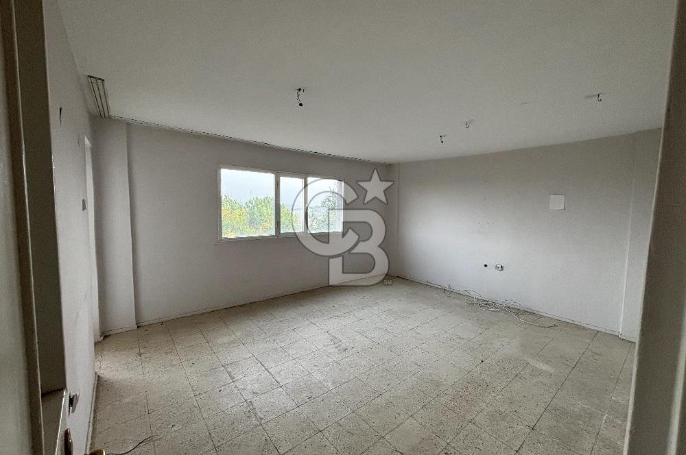 YURDOĞLU MAHALLESİNDE ÖNÜ AÇIK ZEMİN ÜSTÜ 3+1 