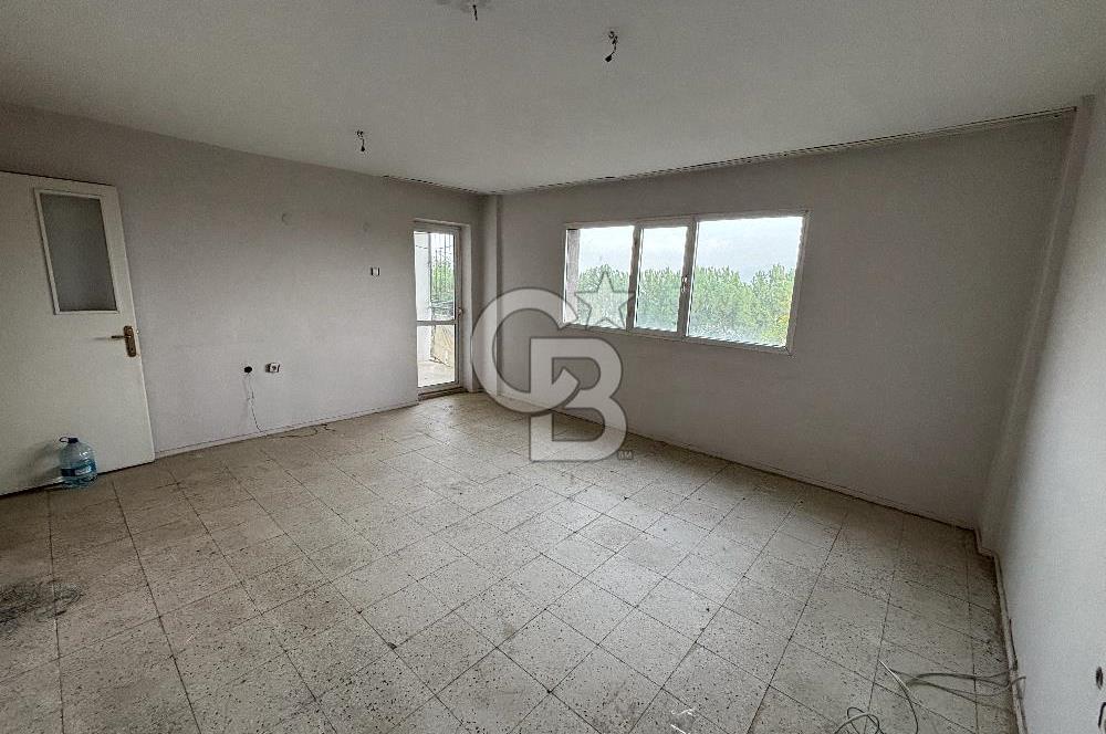 YURDOĞLU MAHALLESİNDE ÖNÜ AÇIK ZEMİN ÜSTÜ 3+1 