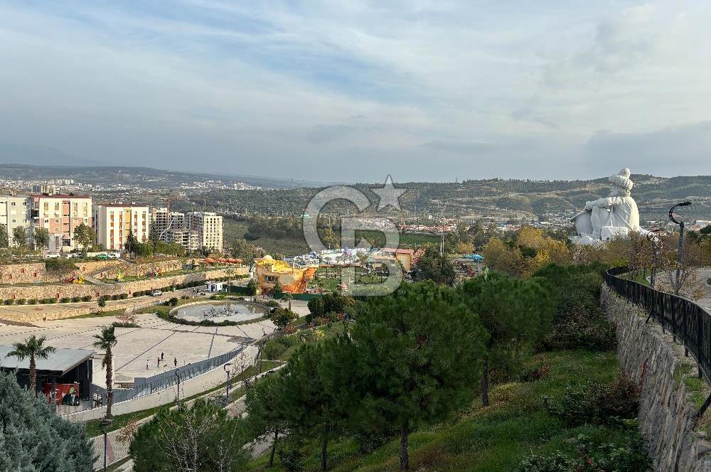 YURDOĞLU MAHALLESİNDE ÖNÜ AÇIK ZEMİN ÜSTÜ 3+1 