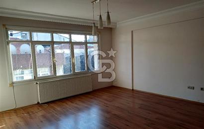 BAKIRKÖY MERKEZ – EBU ZİYA CADDESİ PARALELİNDE DENİZ MANZARALI DUBLEKS DAİRE!!!