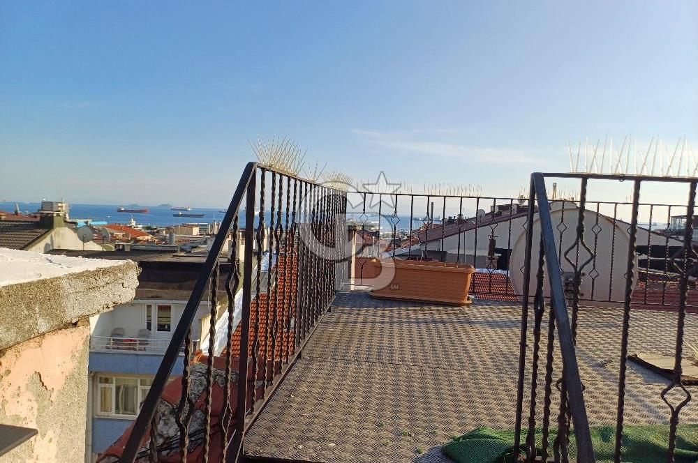 BAKIRKÖY MERKEZ – EBU ZİYA CADDESİ PARALELİNDE DENİZ MANZARALI DUBLEKS DAİRE!!!