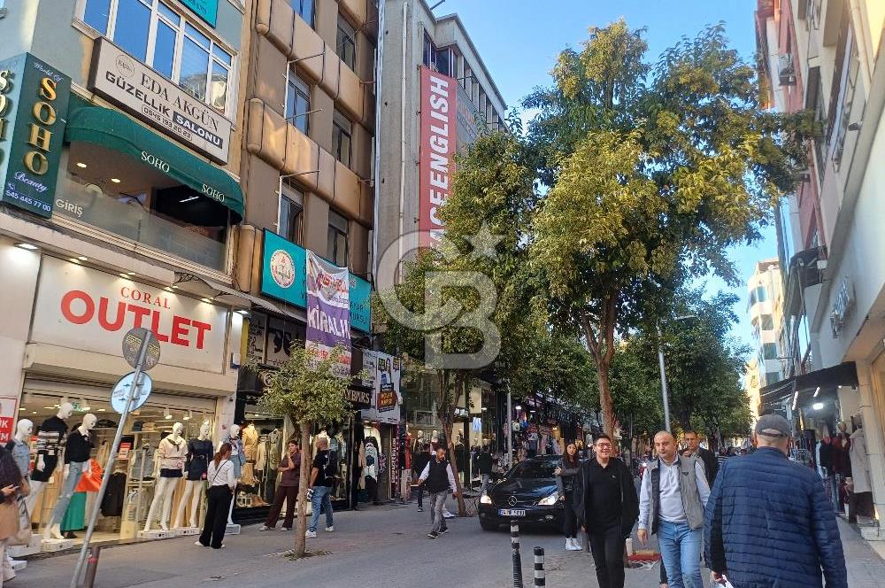 BAKIRKÖY MERKEZ – EBU ZİYA CADDESİ PARALELİNDE DENİZ MANZARALI DUBLEKS DAİRE!!!
