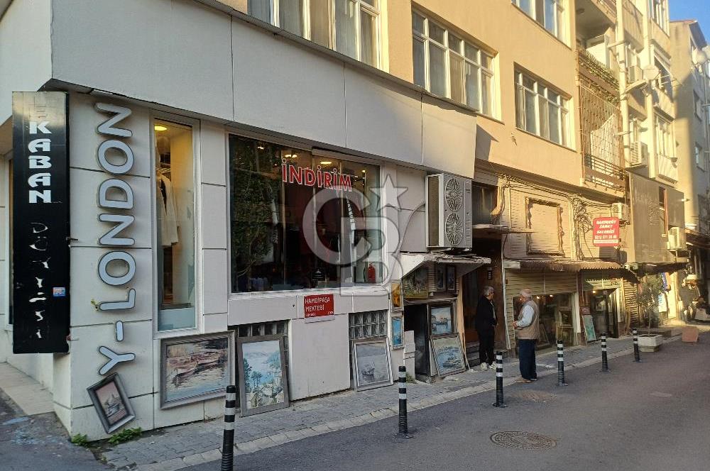BAKIRKÖY MERKEZ – EBU ZİYA CADDESİ PARALELİNDE DENİZ MANZARALI DUBLEKS DAİRE!!!