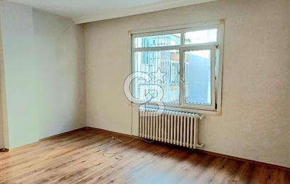 BAKIRKÖY MERKEZ – EBU ZİYA CADDESİ PARALELİNDE DENİZ MANZARALI DUBLEKS DAİRE!!!