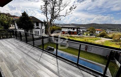 ŞİLE ÇAVUŞ'TA 7+1 HAVUZLU TRİPLEKS LÜKS VİLLA