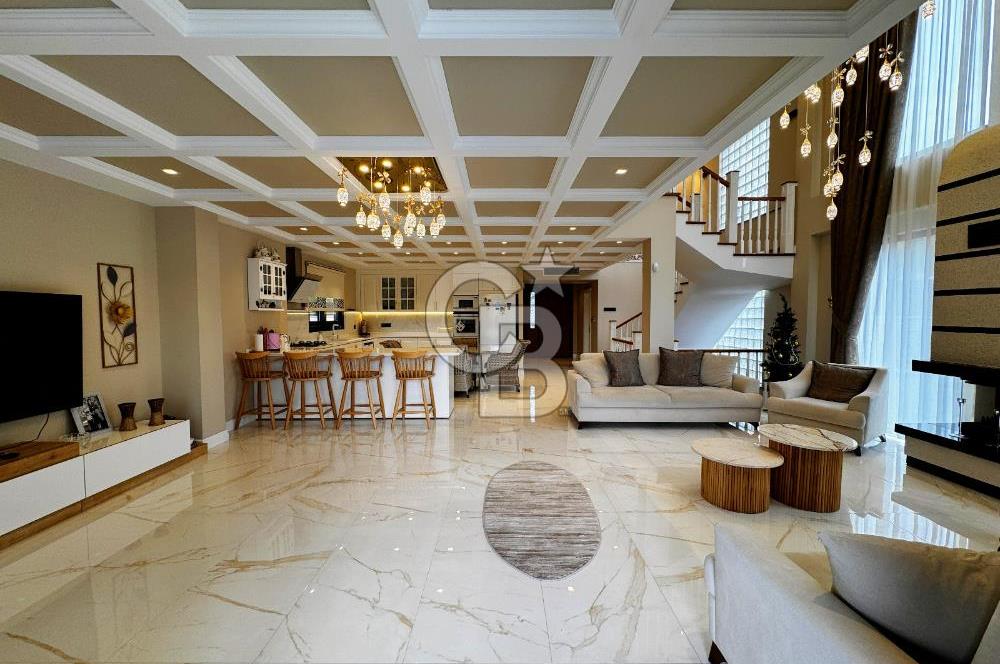 ŞİLE ÇAVUŞ'TA 7+1 HAVUZLU TRİPLEKS LÜKS VİLLA