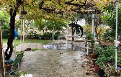 CB SMYRNA' DAN ALAÇATI' NIN KALBİNDE SATILIK MÜSTAKİL EV