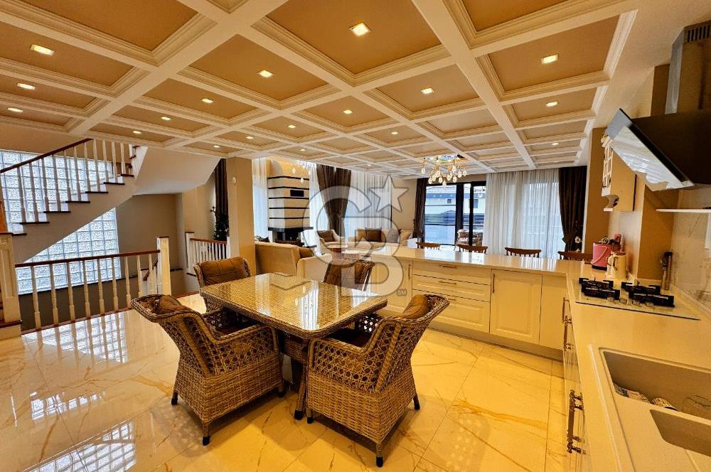 ŞİLE ÇAVUŞ'TA 7+1 HAVUZLU TRİPLEKS LÜKS VİLLA