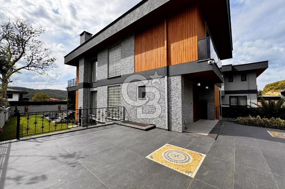 ŞİLE ÇAVUŞ'TA 7+1 HAVUZLU TRİPLEKS LÜKS VİLLA