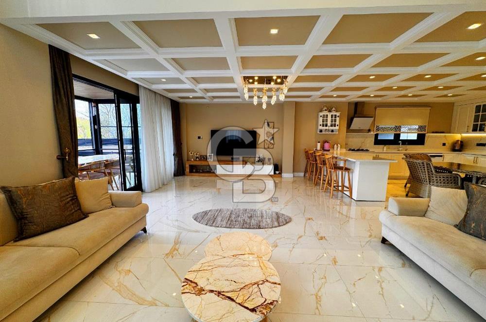 ŞİLE ÇAVUŞ'TA 7+1 HAVUZLU TRİPLEKS LÜKS VİLLA