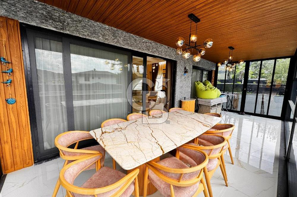 ŞİLE ÇAVUŞ'TA 7+1 HAVUZLU TRİPLEKS LÜKS VİLLA