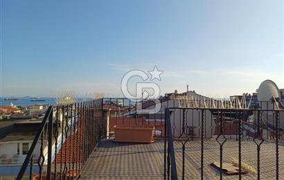 BAKIRKÖY MERKEZ – EBU ZİYA CADDESİ PARALELİNDE DENİZ MANZARALI DUBLEKS DAİRE!!!