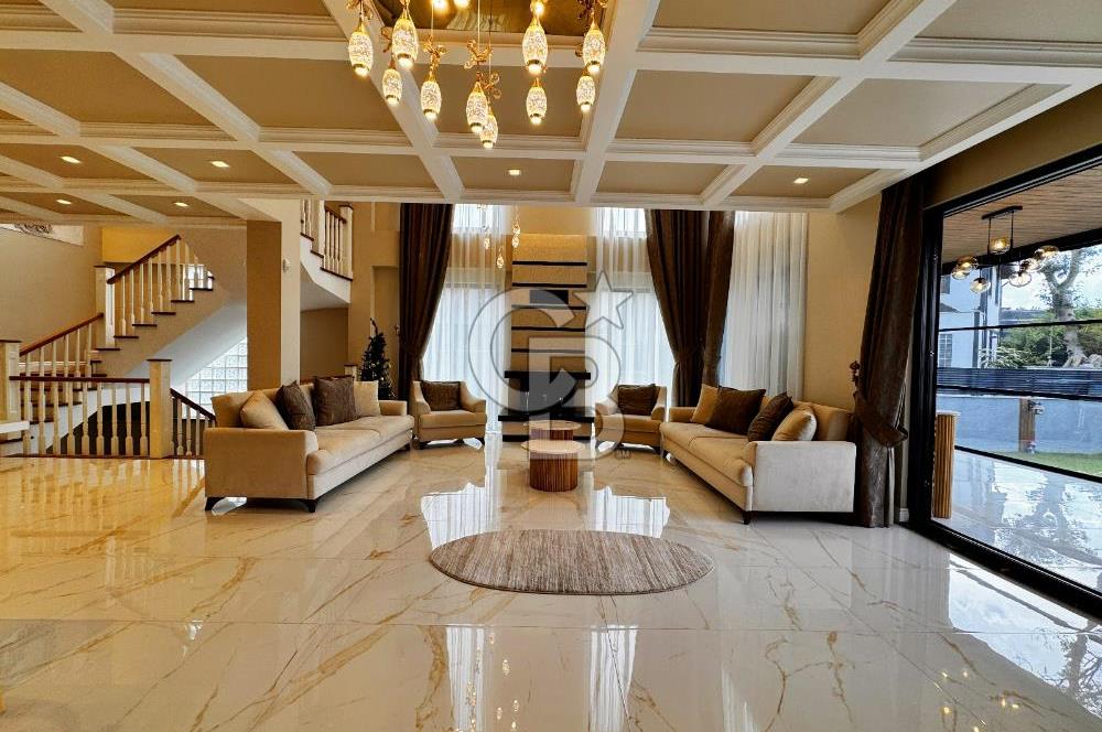 ŞİLE ÇAVUŞ'TA 7+1 HAVUZLU TRİPLEKS LÜKS VİLLA