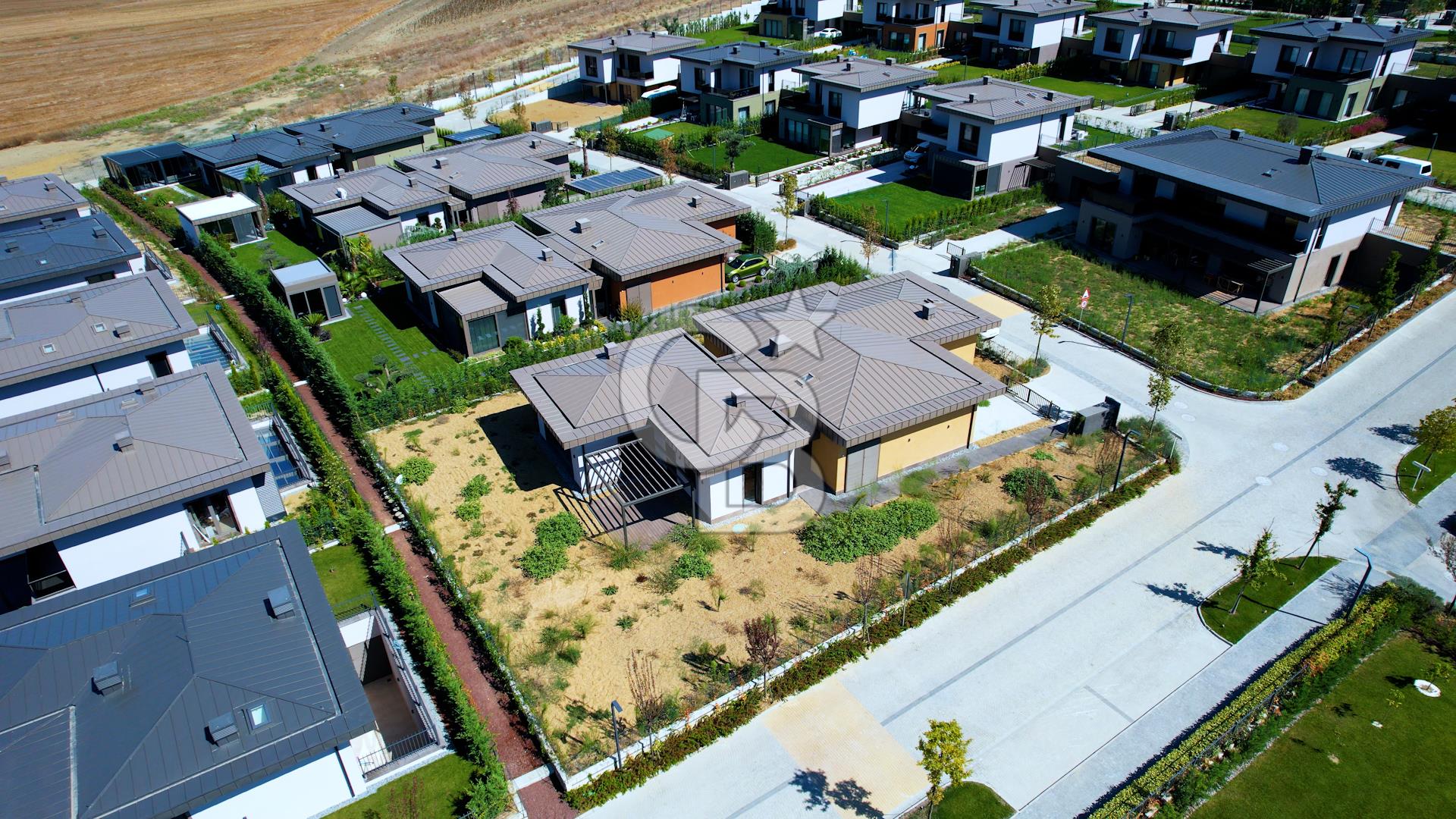 MESA YEŞİLYAKA SU ŞELALE MODEL 4+1 SATILIK VİLLA