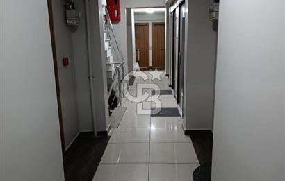 K&#252;&#231;&#252;kyalı İş merkezine Komşu Satılık 2+1 Daire